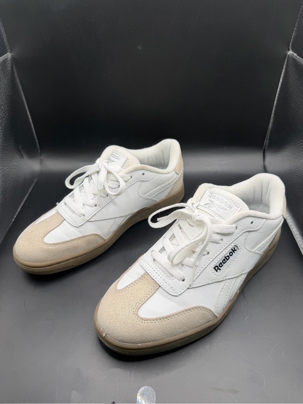 Reebok Women’s Court Advance Sneakers White Beige Gum Sole Ortholite Size 7 - Picture 1 of 6